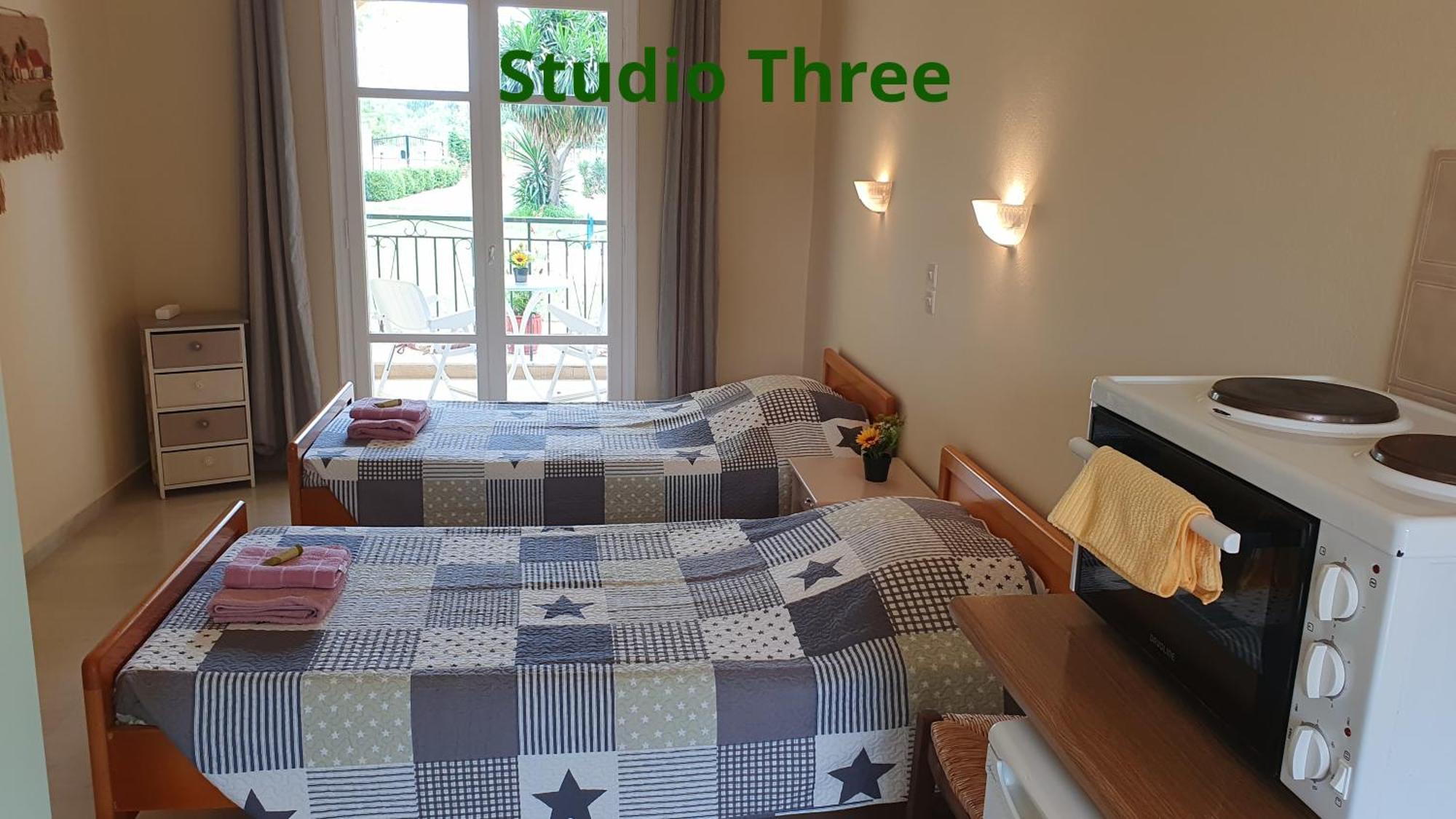 Kivotos Villa Studios Roda  Zimmer foto